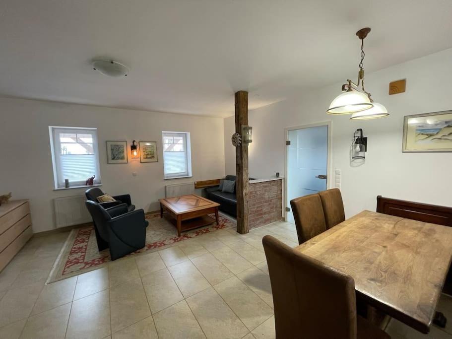 Apartment Charmante In Idyllischer Lage